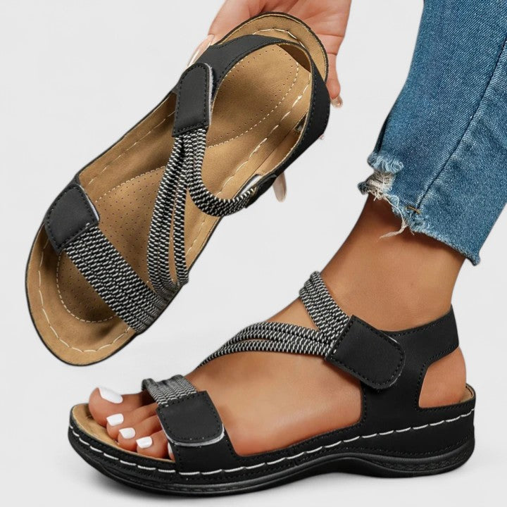 CHÉINA | SOPHISTICATED SANDALS