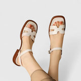 DÉLIANE | SOPHISTICATED FLAT SANDALS