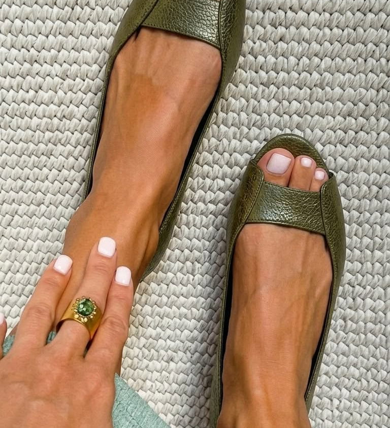 ADELINA | CHIC COMFORT GOLD SANDALS
